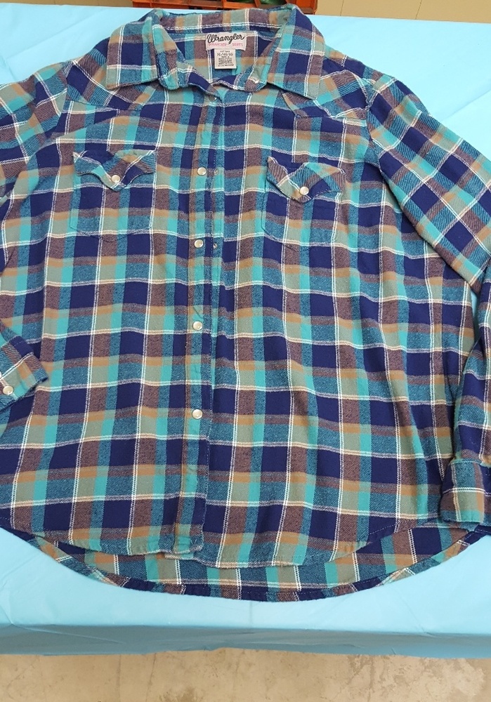 Wrangler Flannel Button Up